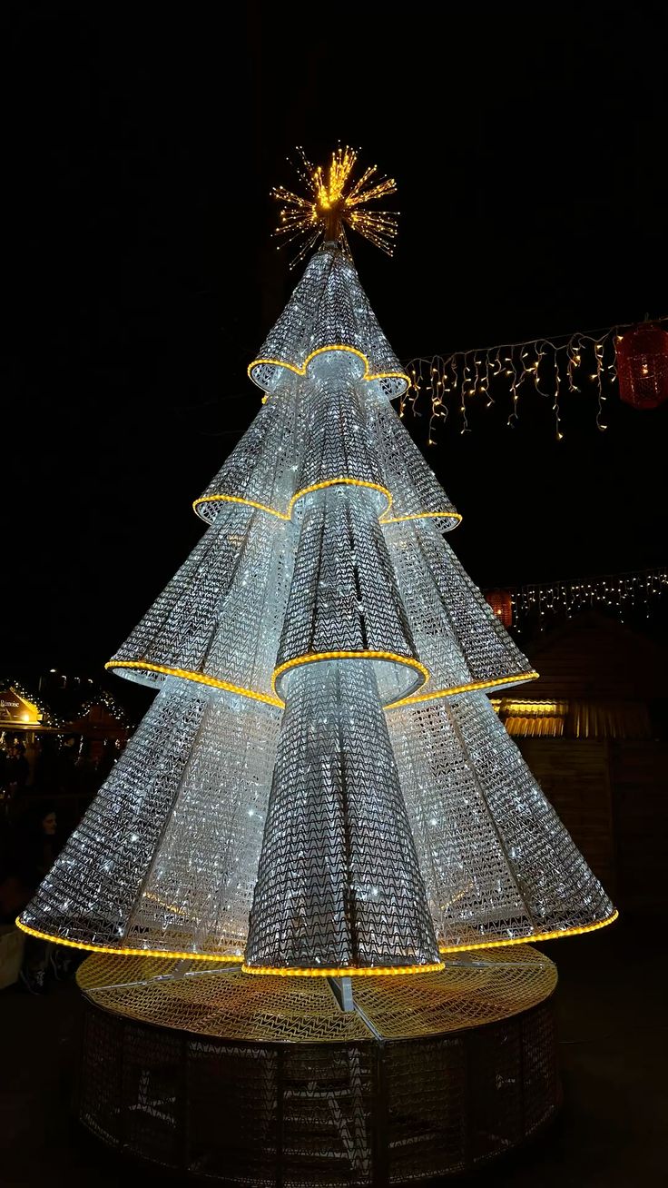 Giant Multi-Tiered LED Mesh Christmas Tree - 6M(20FT) / 10M(33FT) / 15M(50FT) & Custom Sizes